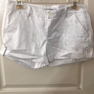 Cielo Classic white dress shorts